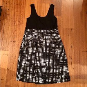 *NWOT* theory black/white dress - 6
